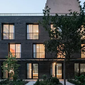 Deskopolitan House Hotel
