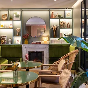Hotel La Canopée, París