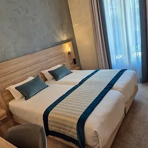 Hotel Champerret Elysees, París